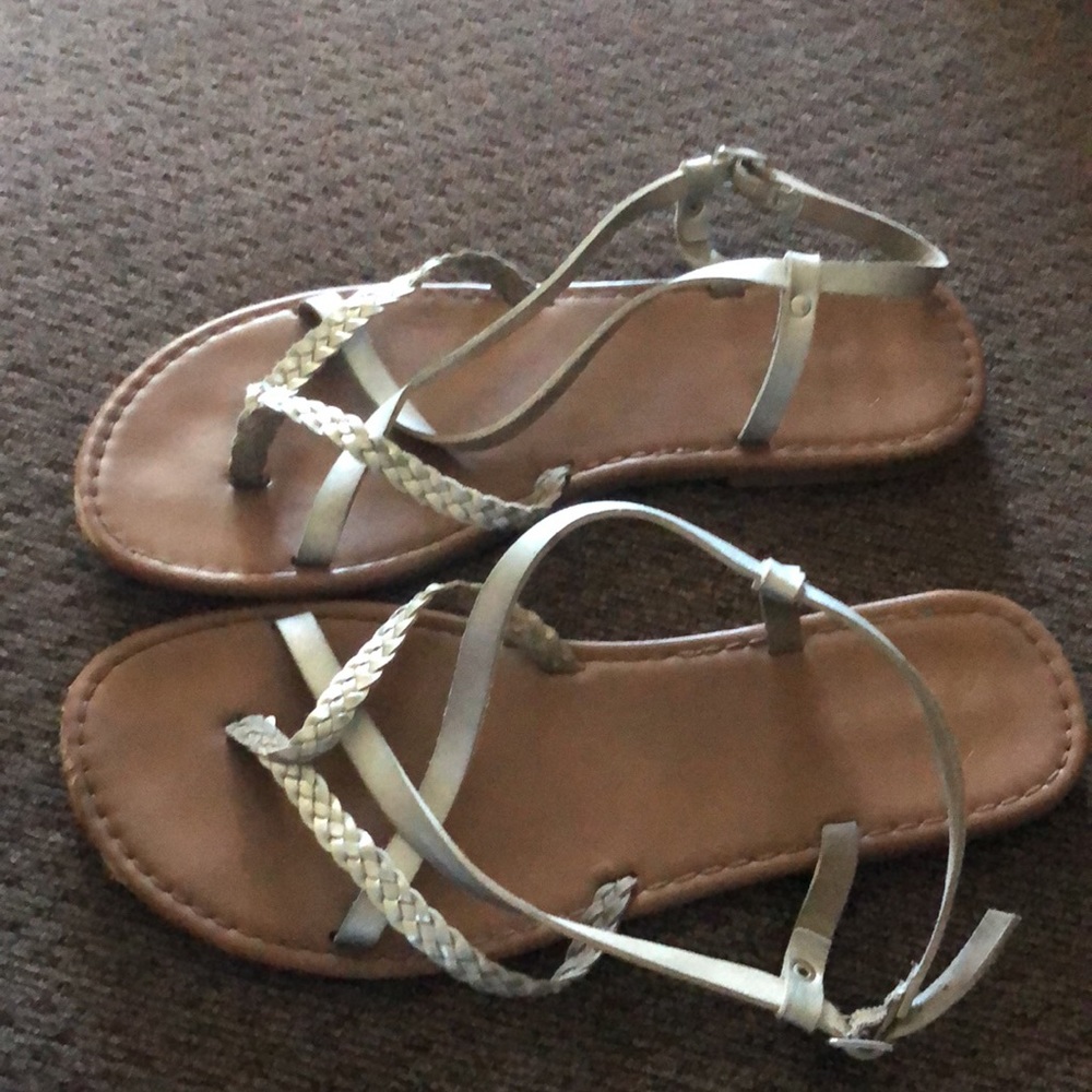 Sandals - Picture 2 of 4
